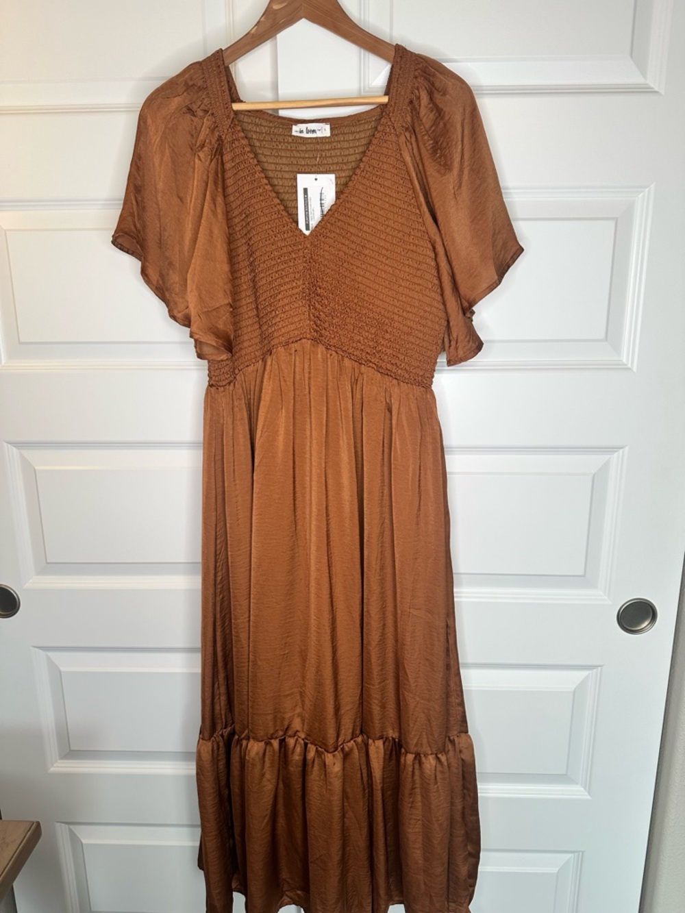 In Loom Emilia Dress Size L Sepia Satin Smocked Midi - NWT - Picture 3 of 6